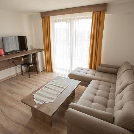 E87 Highway Otel Burhaniye Ngoại thất bức ảnh