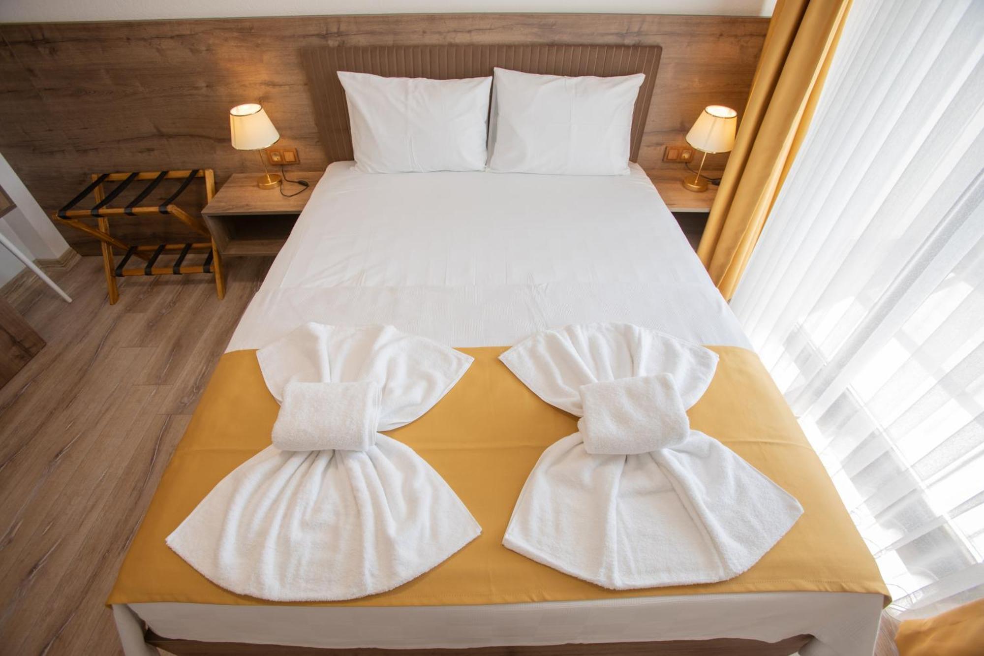 E87 Highway Otel Burhaniye Ngoại thất bức ảnh