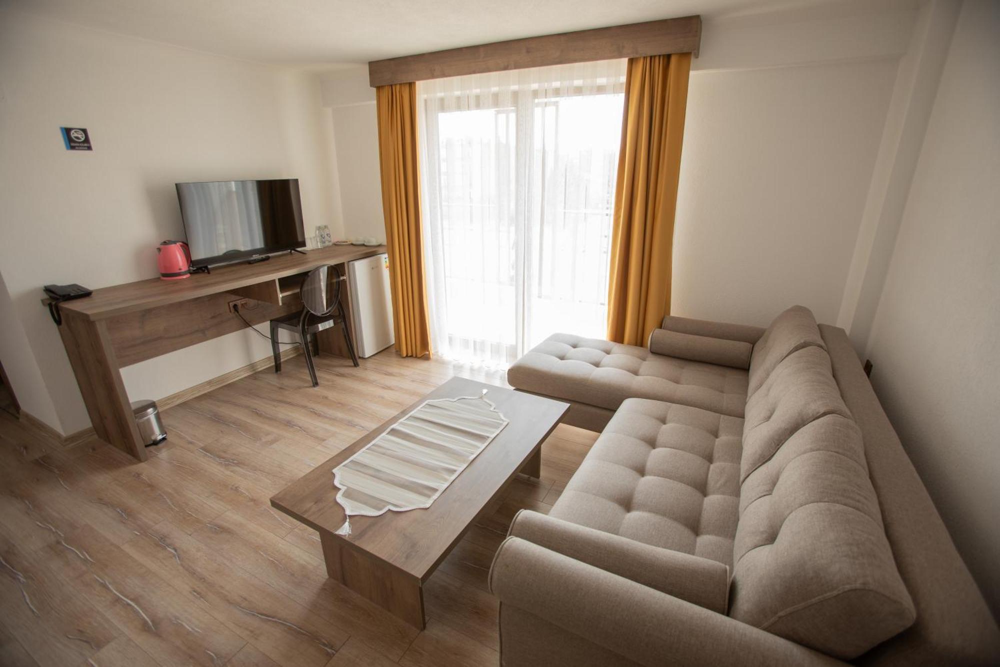 E87 Highway Otel Burhaniye Ngoại thất bức ảnh