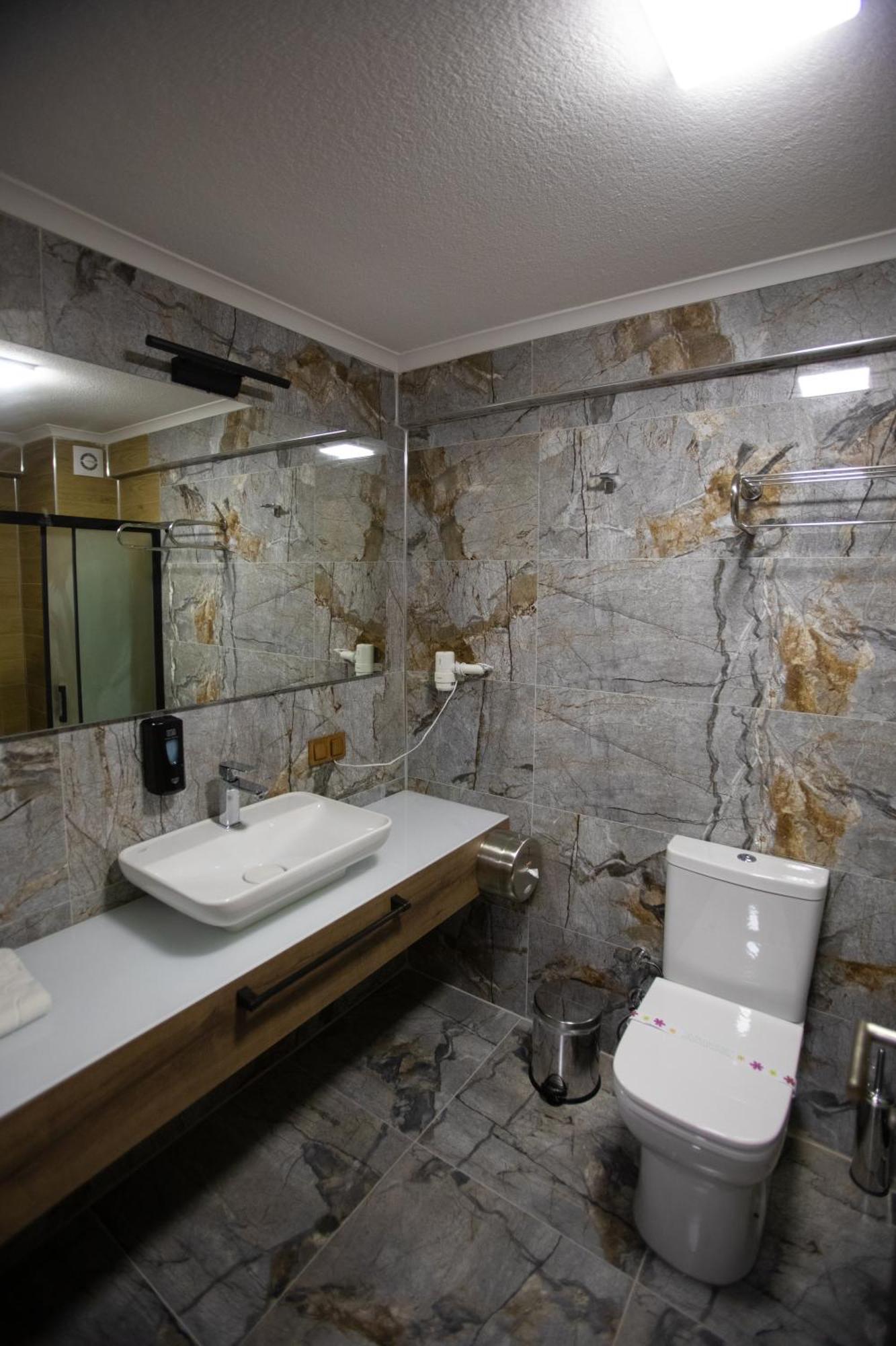 E87 Highway Otel Burhaniye Ngoại thất bức ảnh